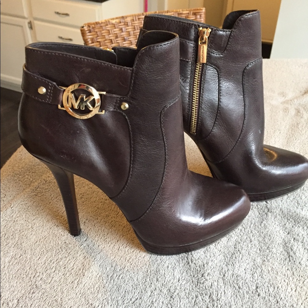 Michael Kors bown leather shoes, 5” heal